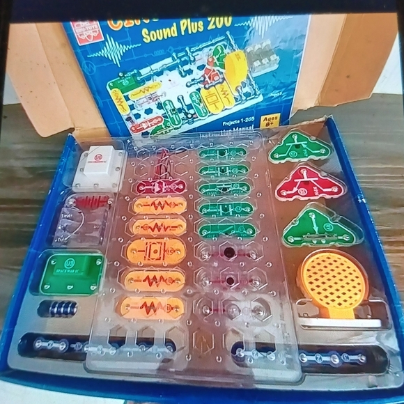 Circut maker kit. Large set. Electrical learning kit. - Picture 2 of 4